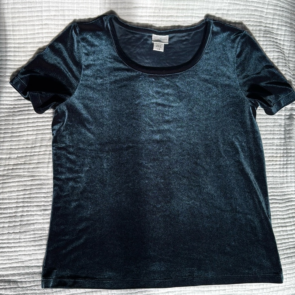 Jaclyn Smith green velvet top